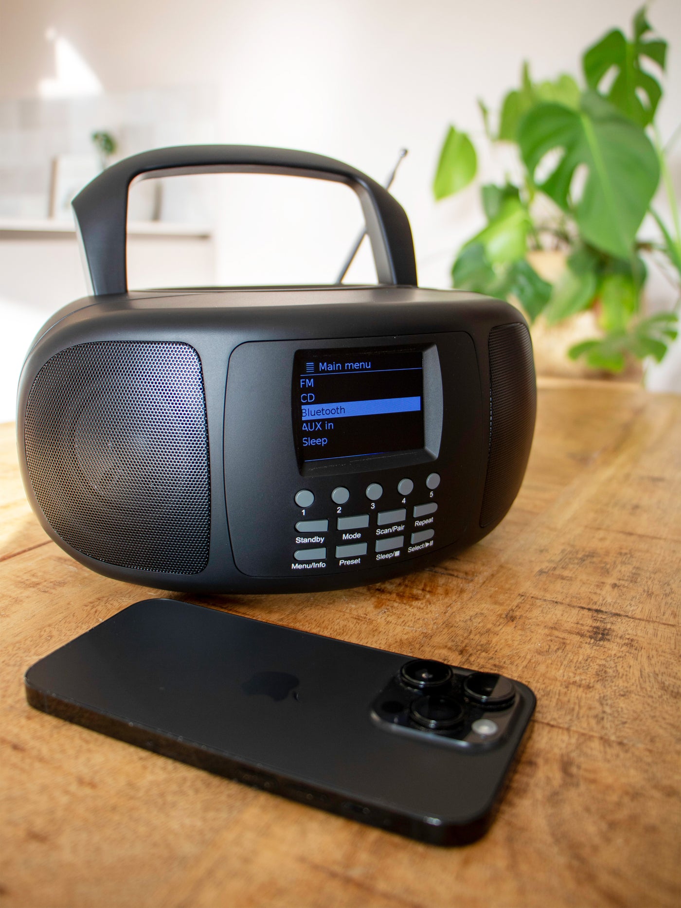 Lenco SCD-6000BK - Tragbares Internetradio mit DAB+/FM, Bluetooth®, CD-Player und großem LCD-Farbdisplay - Schwarz