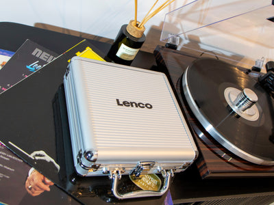 Lenco TTA-12IN1PRO - Professionelles 12-in-1 Plattenspieler-Zubehörset - Deluxe-Set für Schallplattenreinigung - Silber