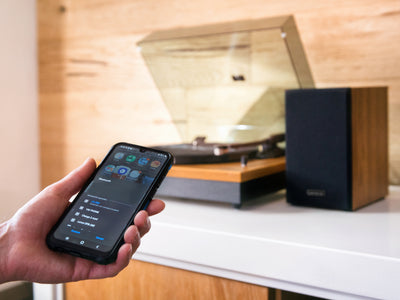 Lenco LS-300WD - Bluetooth® Plattenspieler mit zwei externen Lautsprechern und 2 x 10 Watt RMS, holz