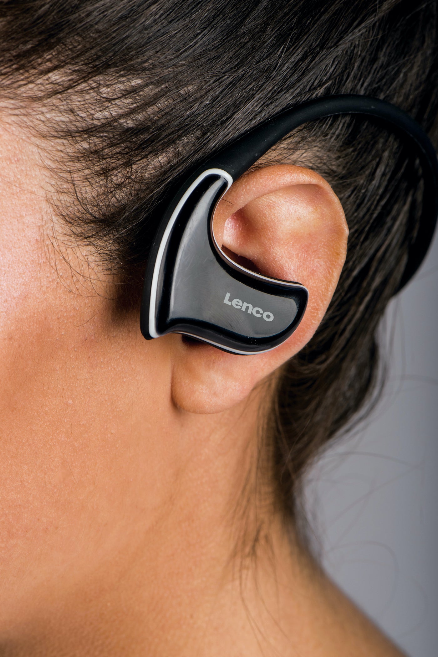 Lenco BTX-750BK - Spritzwasserfestes Bluetooth®-Kopfhörer mit MP3-Player - Schwarz