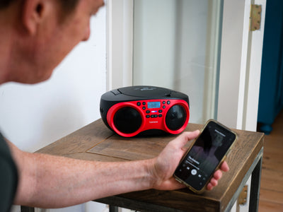 Lenco SCD-501RD - Tragbares FM-Radio mit CD/MP3-Player - Bluetooth® - USB-Eingang - AUX-Eingang - Kopfhöreranschluß - Rot