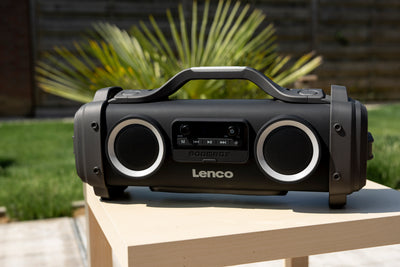 Lenco SPR-200BK - Spritzwasserfester Bluetooth®-Lautsprecher UKW Radio USB und micro SD mit Lichteffekten - Schwarz